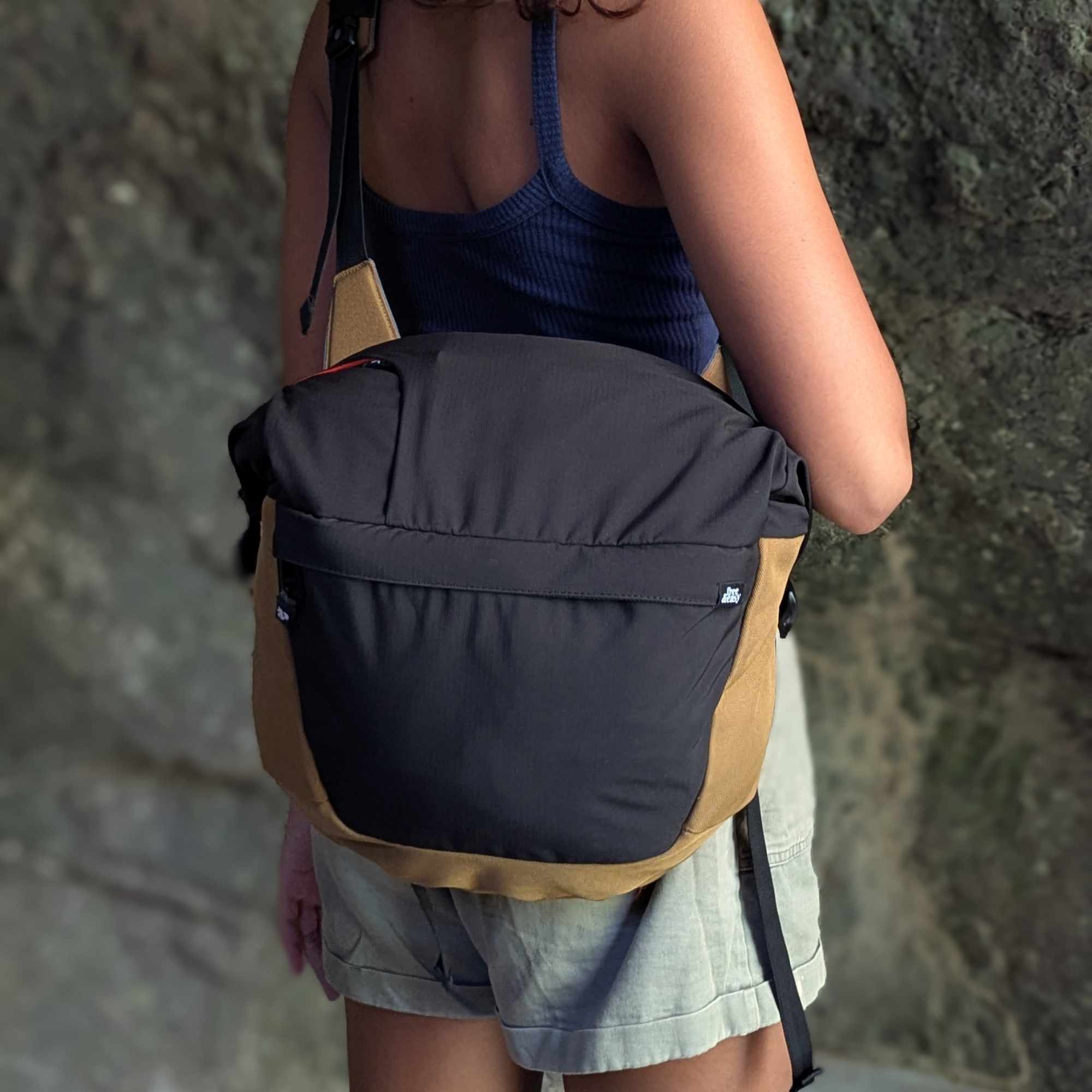 8L Transit Sling Bag